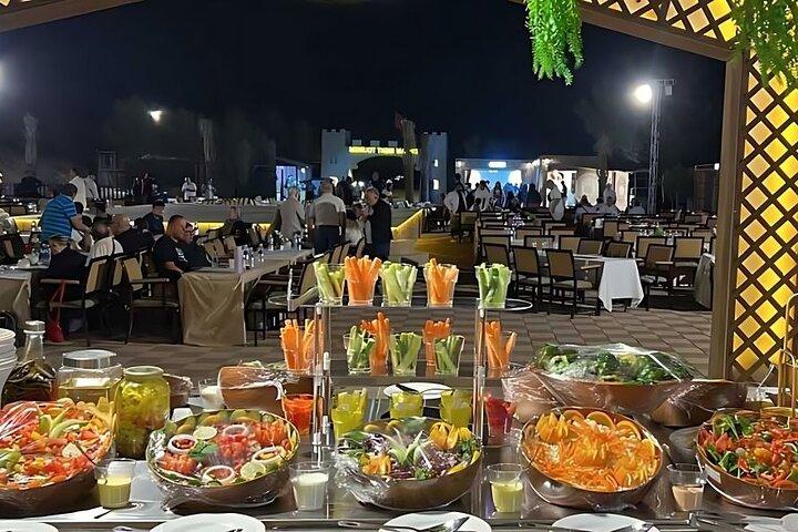Dubai: Premium Safari with 4x4 Red Dunes 5* Buffet Dinner Shows