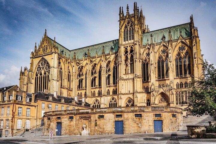 From Luxembourg: Metz, Moselle River & Castle Private Day Tour