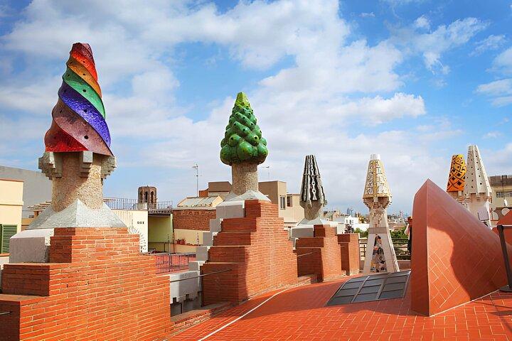 Palau Güell Access with Optional Guided Tour