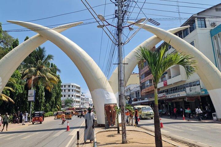 Discover Mombasa City Tour Fort Jesus Old Town and Spice Market