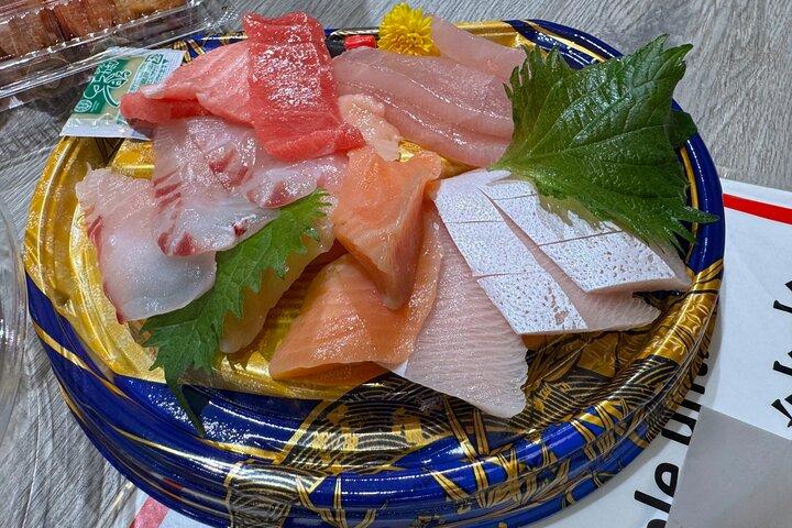 Taste of Kanazawa (Food tasting in Omicho Market & Higashi Chaya)