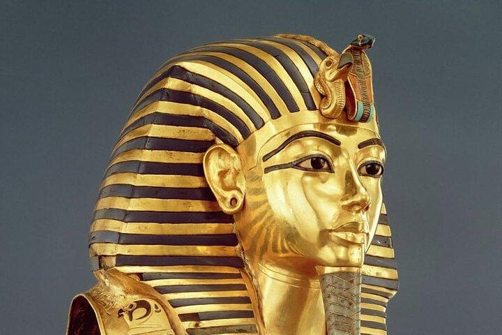 Vip all inclusive the Grand Egyptian Museum and Giza Pyramids