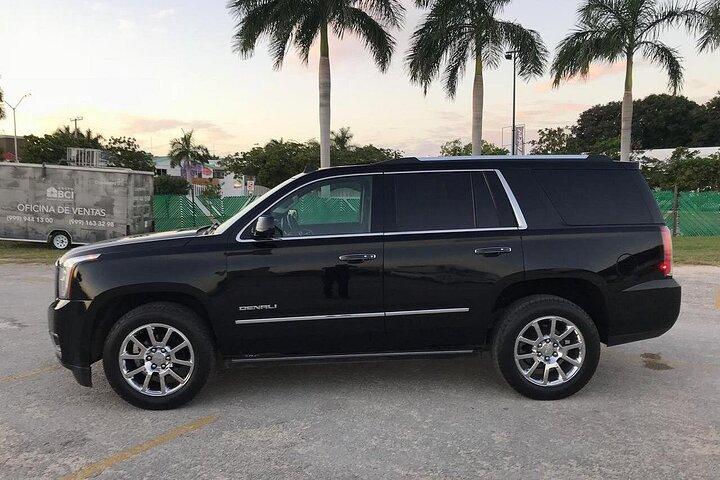 Private Transportation by SUV from the Airport to Cancun Hotel Zone