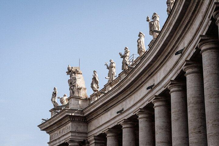 St. Peter Basilica Guided Tour: Dome Climb, Papal Tomb & Grottoes