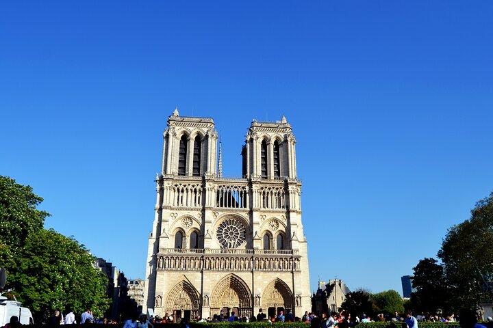 Le Havre Full Day Paris Highlights with Guided Tour