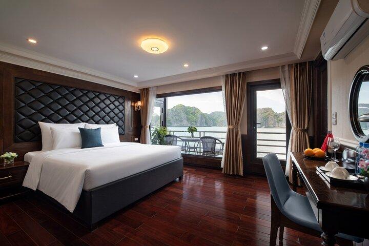 Hanoi: 2 Day 1 Night Luxury Cruise in Halong and Lan Ha Bay