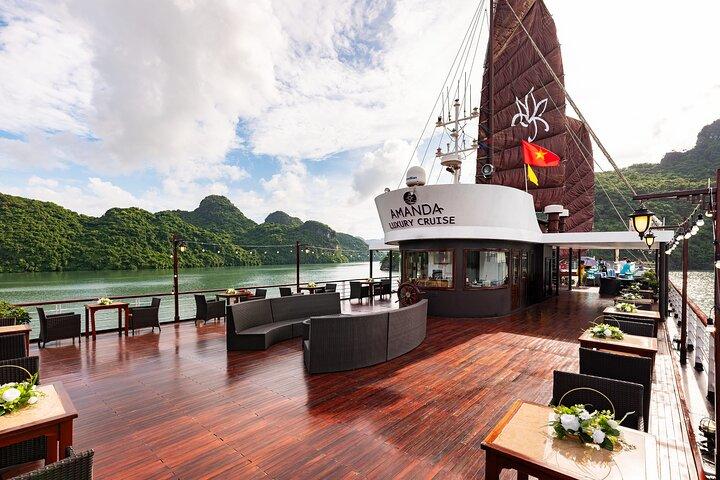 Hanoi: 2 Day 1 Night Luxury Cruise in Halong and Lan Ha Bay