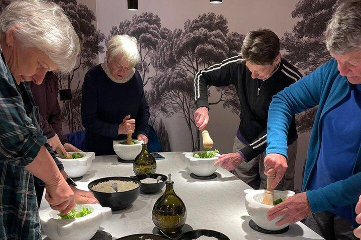 Pesto Class in Porto Venere with Pasta and Wine near Cinque Terre