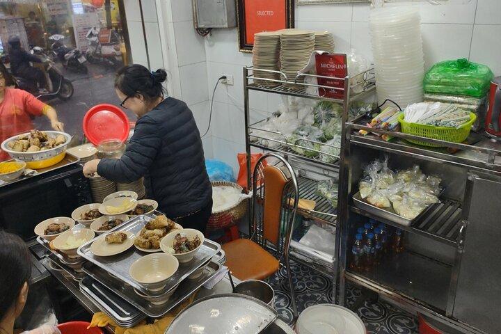Private Hanoi Street Food Tour with MICHELIN Highlights
