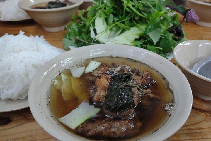 Private Hanoi Street Food Tour with MICHELIN Highlights