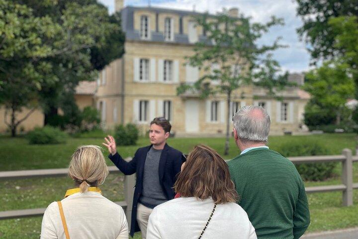 Half-day in the Médoc : 2 wineries & 6 wines
