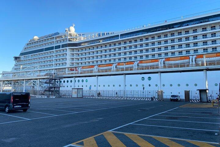 Exclusive Rome highlight Tour for Cruise Passengers in a Van