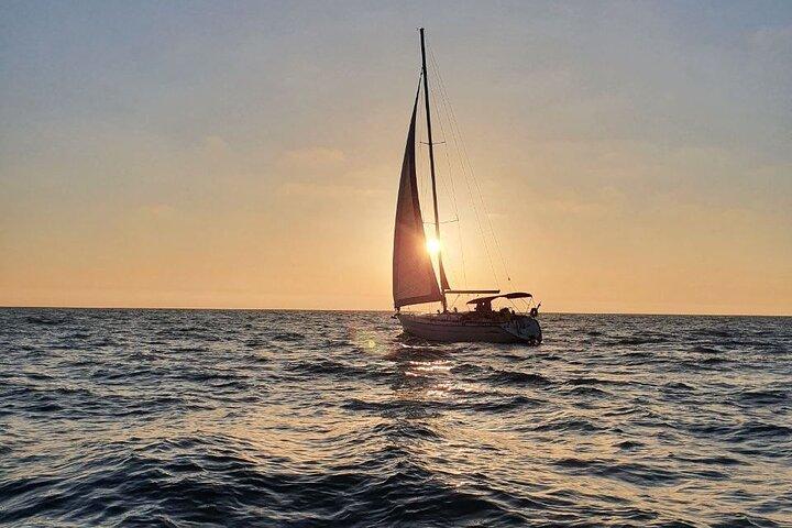 Sails of Dubai Shared Sailing Yacht Tour with Swimming