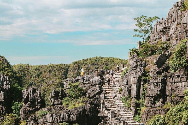Private Ninh Binh Tour Hoa Lu Trang An Mua Cave with Local Guide