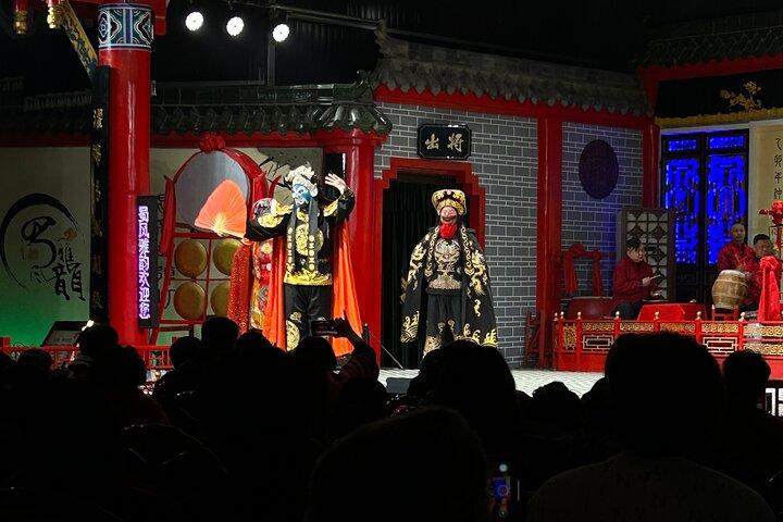 Sichuan Opera Show ShufengYayun and Covered Bowl Tea in Chengdu
