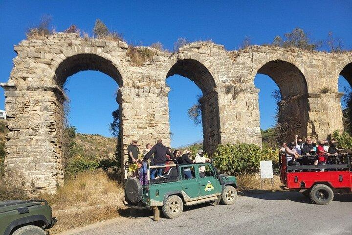 Side Jeep Safari Tour to the Taurus Mountains with Lunch