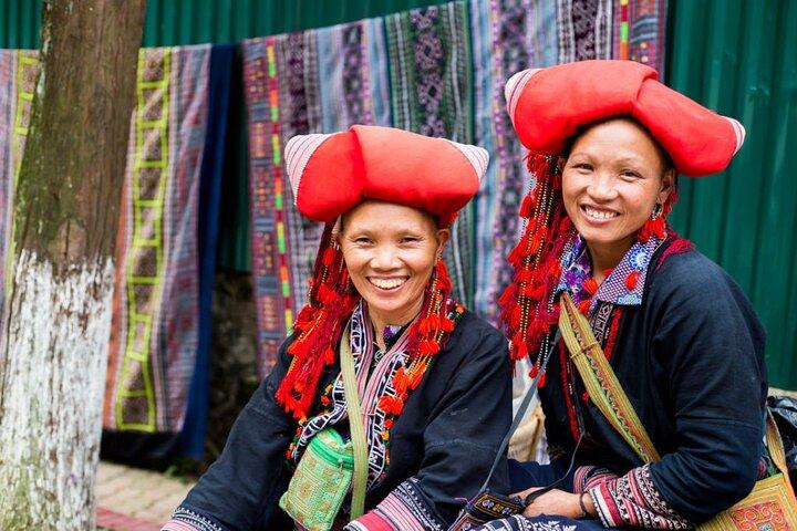 Can Cau Market & Bac Ha Tour – 2 Days 1 Night