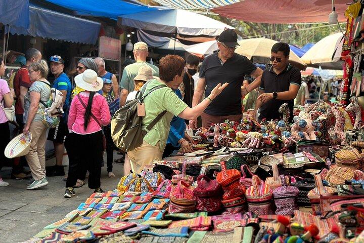 Can Cau Market & Bac Ha Tour – 2 Days 1 Night