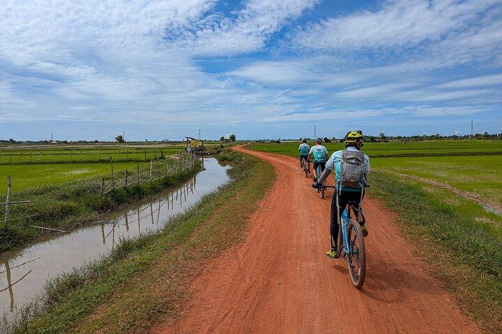 Ride into the Sunset Siem Reap Countryside Cycling Tour