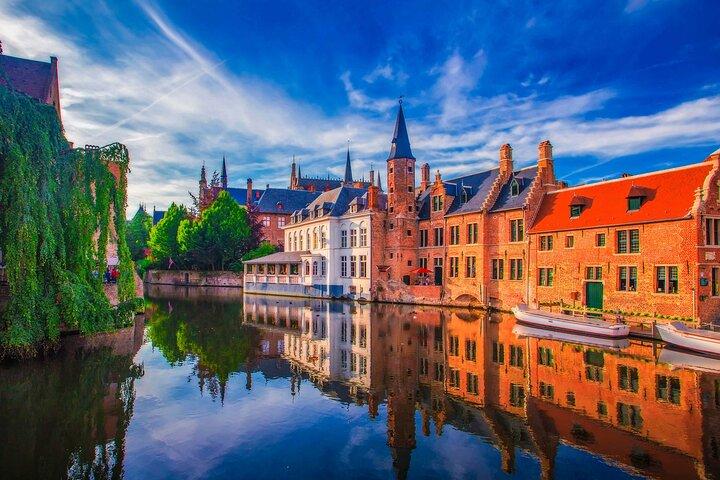 Bruges Walking Tour with Audioguide on Your Smartphone