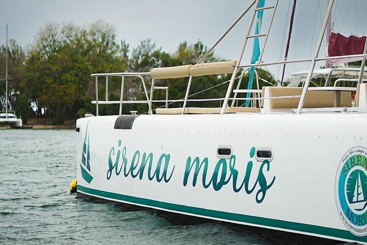 Mauritius: Ile Aux Cerfs Catamaran Trip with BBQ Lunch and Drinks