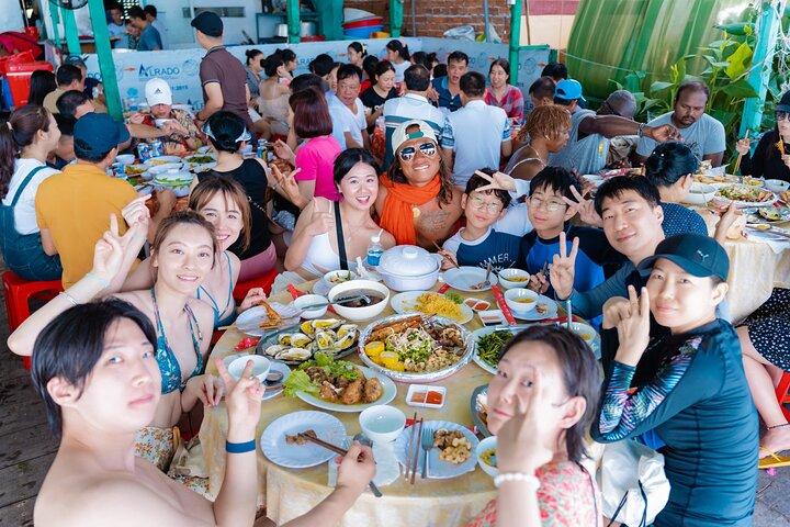 Vietnam: Nha Trang Bay Day tour with Snorkeling & BBQ & Fishing