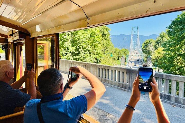 Vancouver City Tour: Stanley Park, Granville Island & Gastown