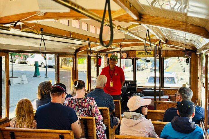 Vancouver Hop On Hop Off Trolley Tour