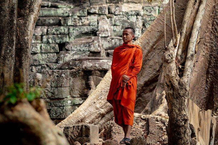 Angkor Wat Tour & Beyond