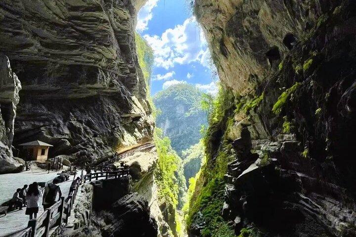 Chongqing Private 1-Day: Natural Stone Bridge&Fairy Mountain Park