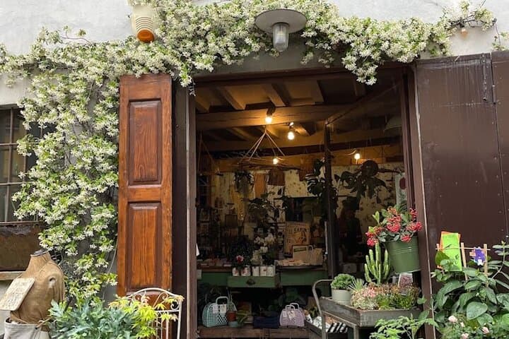 Create your Own Glass Garden Terrarium Workshop in Milan