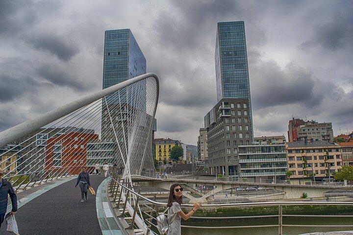 Bilbao Old Town to Guggenheim Self Guided Walk