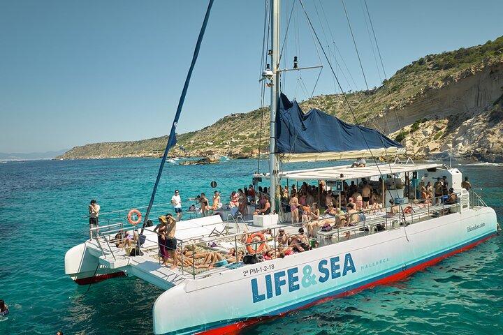 Catamaran Tour Natural Park of the Bay of Palma