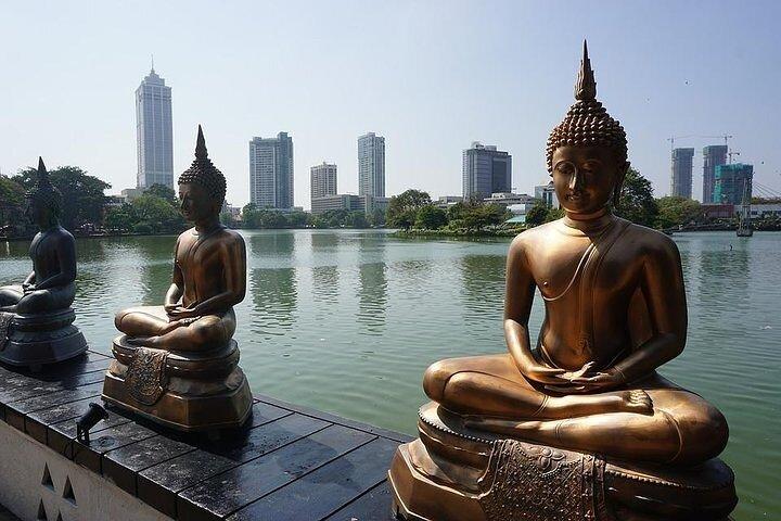 Colombo Private Walking Tour with a Local