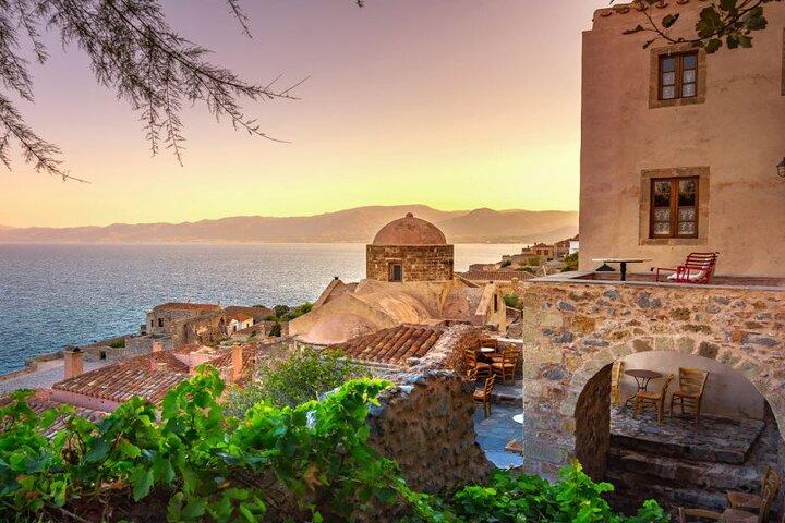 6-Day Self-Driving Tour: from Ancient Peloponnese to Meteora