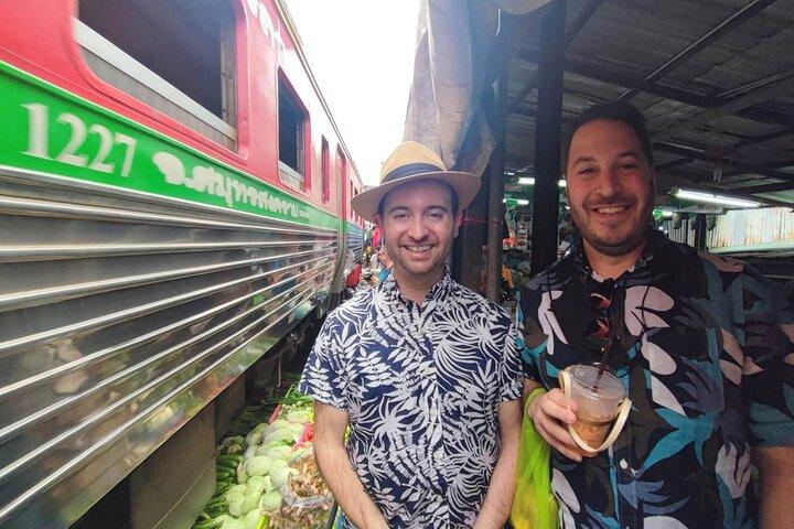 Private Excursion to Floating Market and Ayutthaya World Heritage