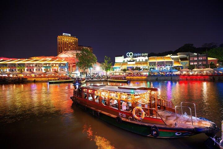 Romantic Marina Bay Night Walking Tour with River Cruise