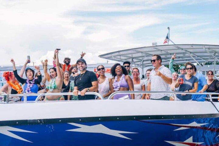 Sea Rocket Speed Boat and Sightseeing Tour in Fort Lauderdale