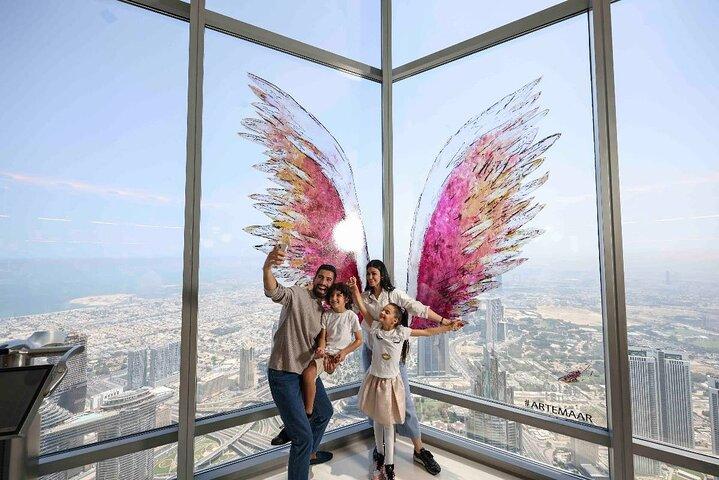 Burj Khalifa At the Top Ticket & Dinner with Dubai Fountain Views