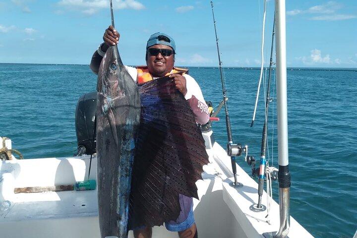 Boat Fishing Tour, Puerto Morelos CIPREA, 25'