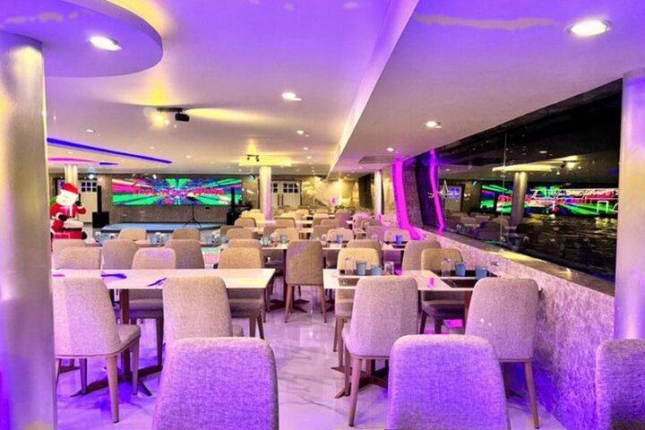 Bangkok The Luxury White Sunset or Dinner Cruise (Asiatique Pier)