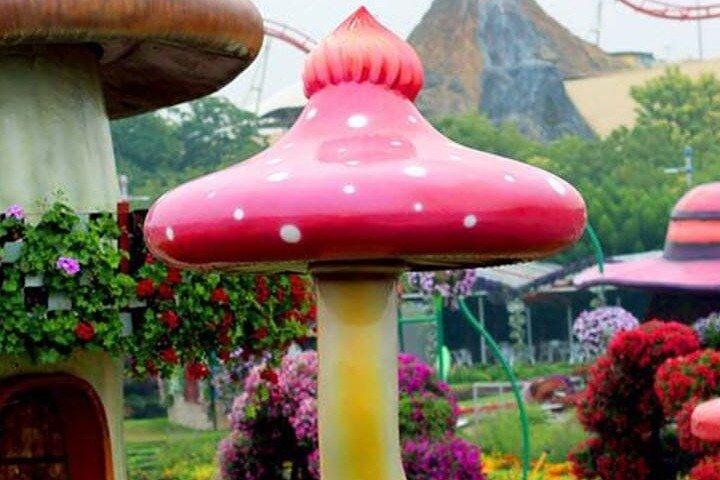Dubai Miracle Garden – World’s Largest Floral Wonderland Paradise