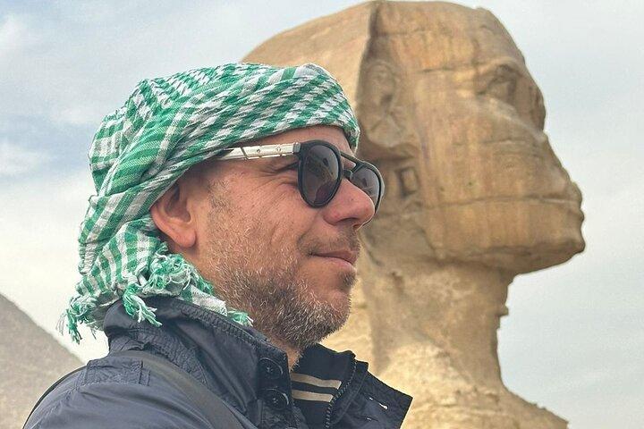 VIP Giza Pyramids Tour With Camel ride & lunch