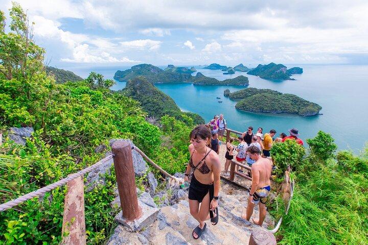 Snorkeling and Kayaking Tour at Angthong Marine Park by Speedboat from Koh Samui