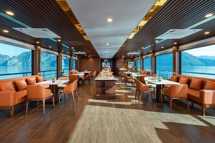 Hanoi: Ambrose 5-Star Luxury Cruise in Ha Long Bay with Limousine
