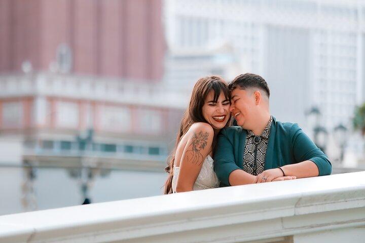 Private Vacation Photoshoot with Photographer in Las Vegas