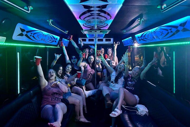 Vegas Country Bar Crawl: Party Bus & Drinks Included
