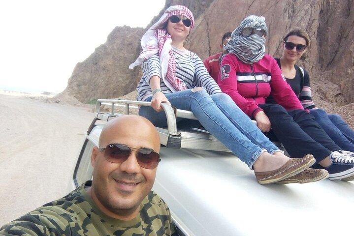 Dahab Snorkeling, Colored Canyon & Jeep Safari Tour from Sharm