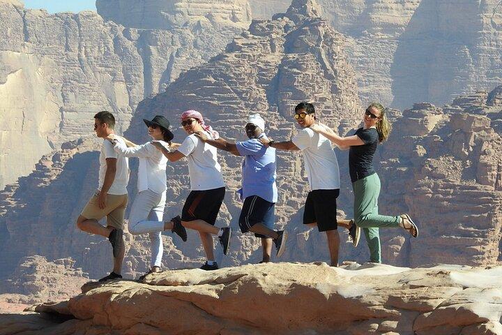 2-Day Highlights – Petra, Wadi Rum & Dead Sea (Max 17 Travelers)
