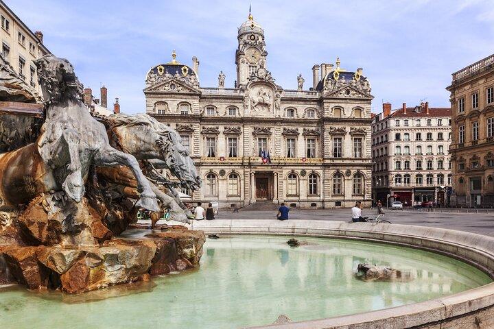 Lyon Audioguided Walking Tour 3h30 and 26 Audio Commentaries